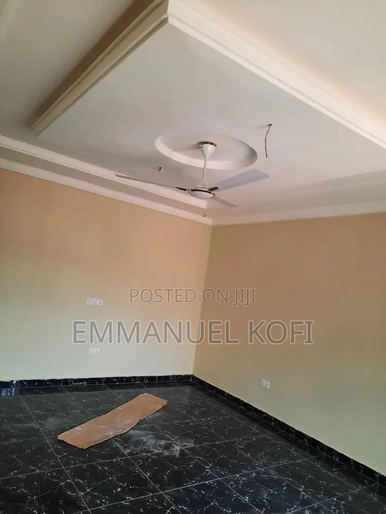 2bdrm Apartment in Genu Property, Frafraha for rent