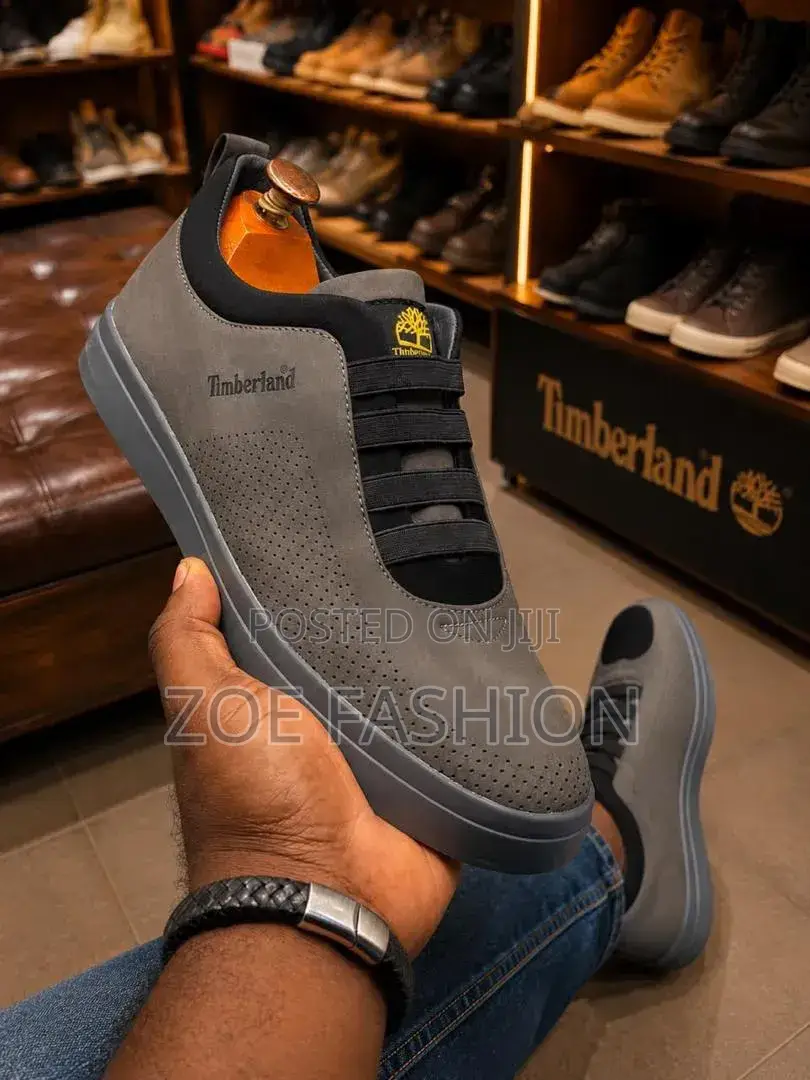 Men Casual Sneaker.