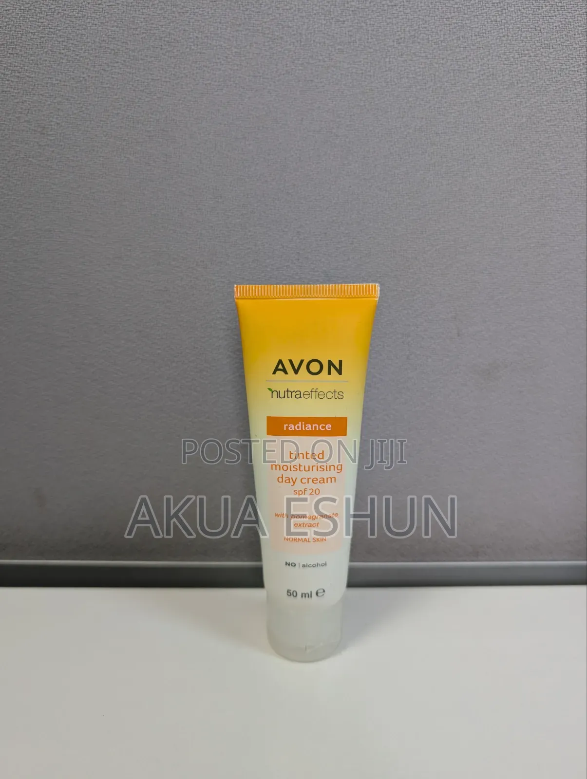 Avon Nutraeffects Radiance Tinted Moisturising Day Cream (Spf 20)
