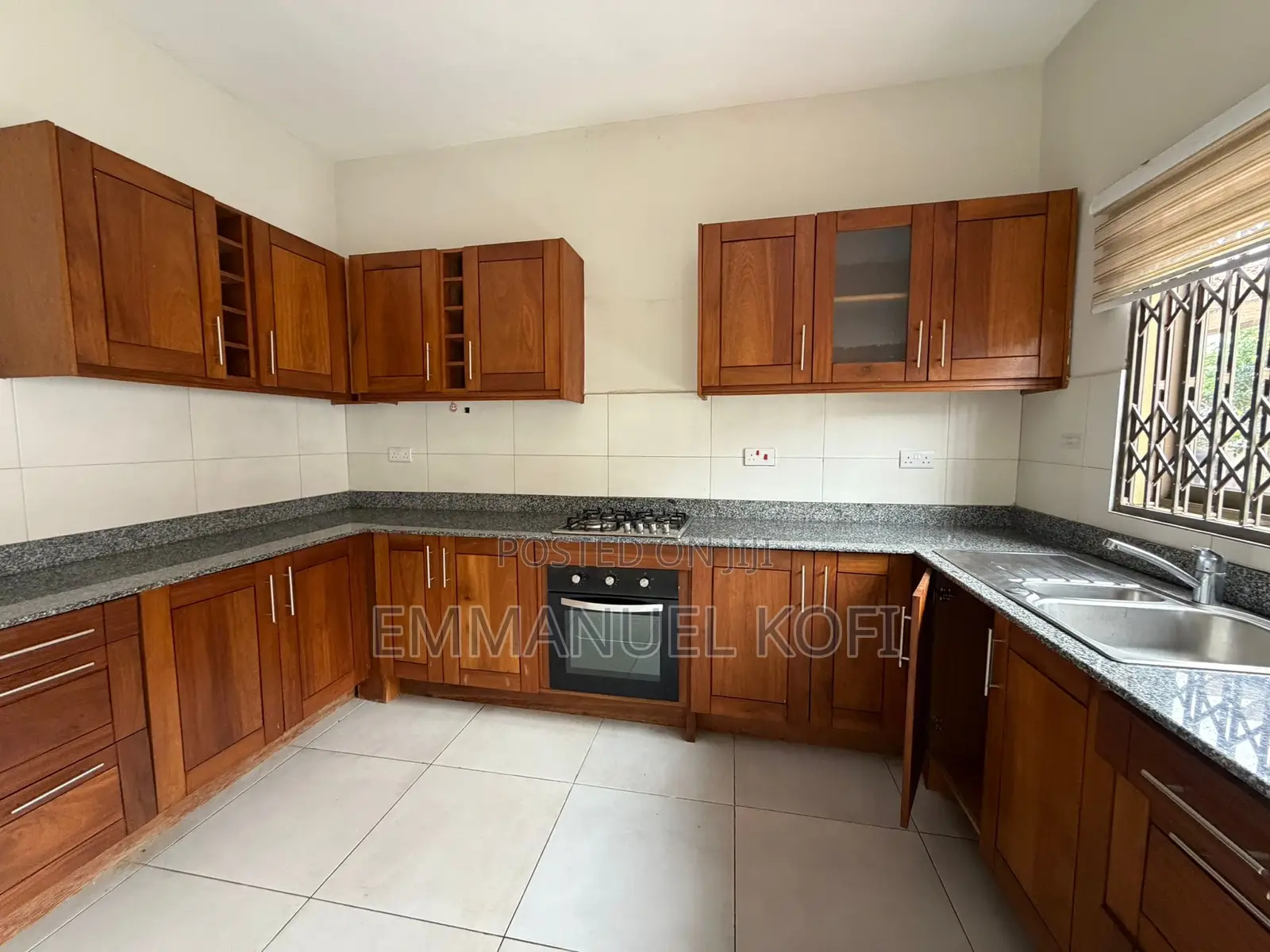 2bdrm Apartment in Genu Property, Frafraha for rent