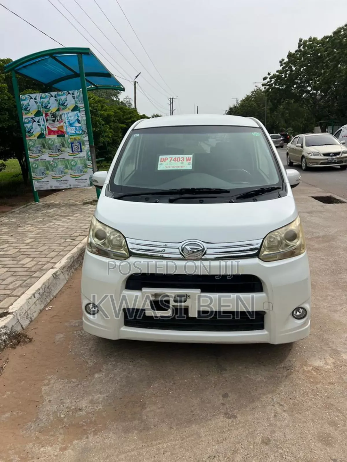 Daihatsu Mira 2011 White