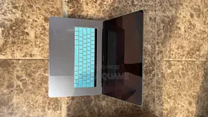 Laptop Apple MacBook Pro 2017 16GB Intel Core i7 SSD 1T