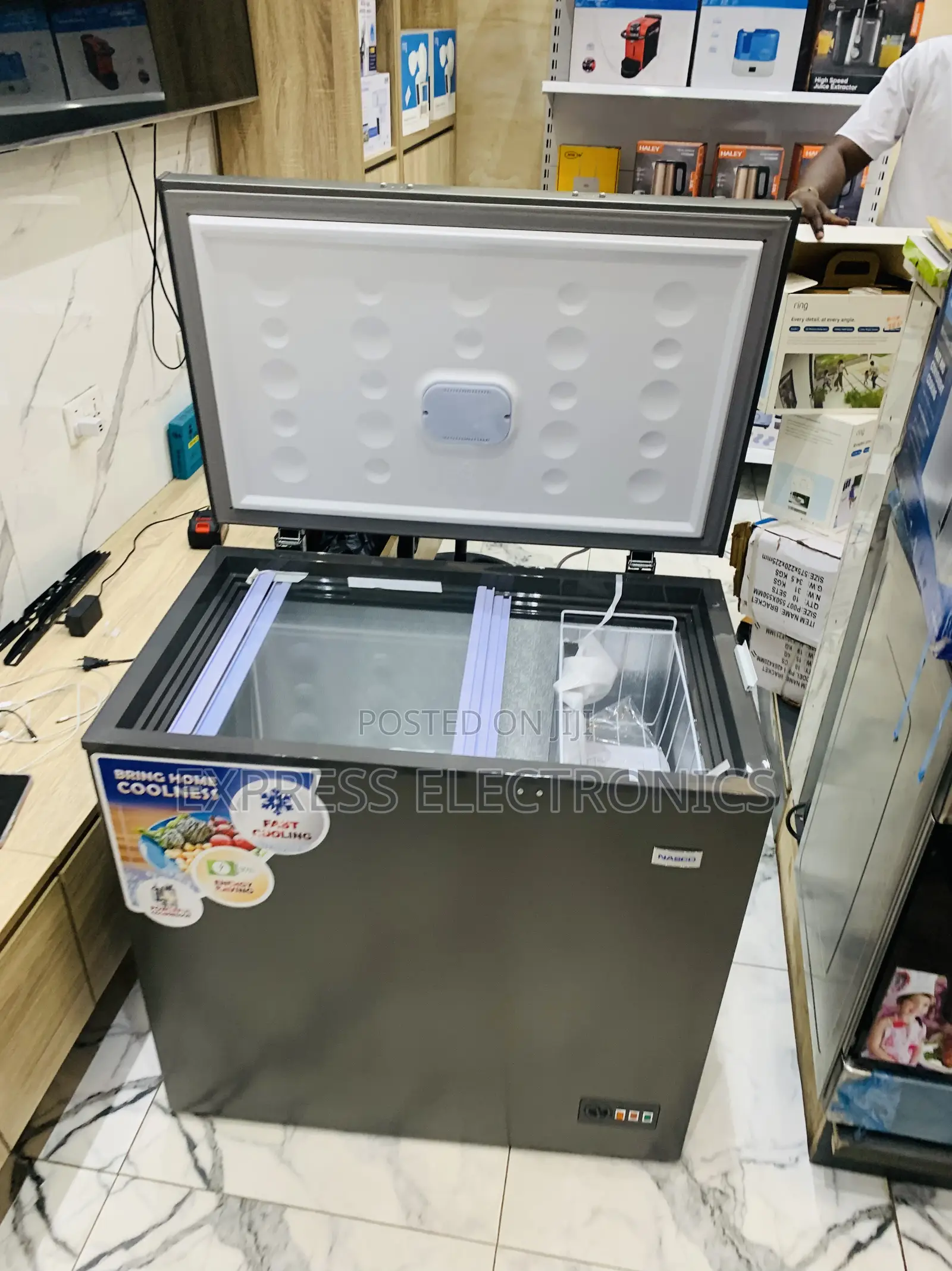 Hot Deals on Nasco NAS-300 251L Chest Freezer Single Door