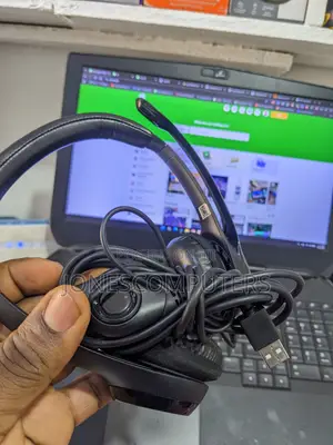 Logitech H390 USB Headset With Noise-Canceling Mic