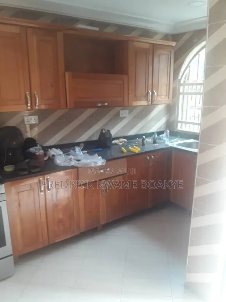 3bdrm Apartment in Brother K Estate, Kumasi Metropolitan for rent
