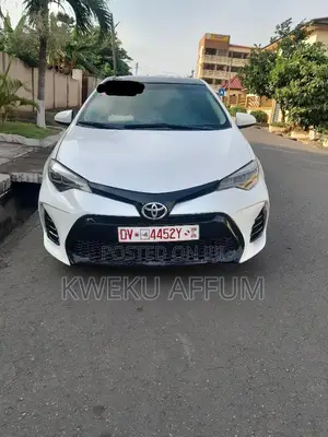 Toyota Corolla 2017 White
