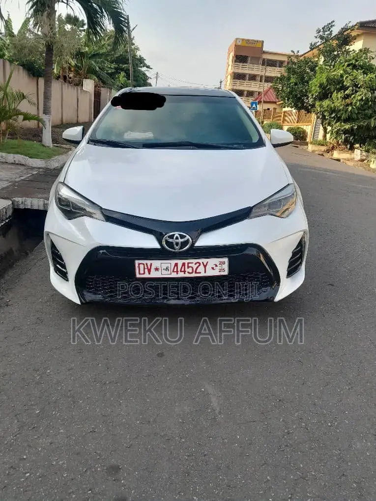 Toyota Corolla 2017 White