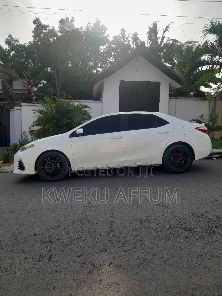 Toyota Corolla 2017 White