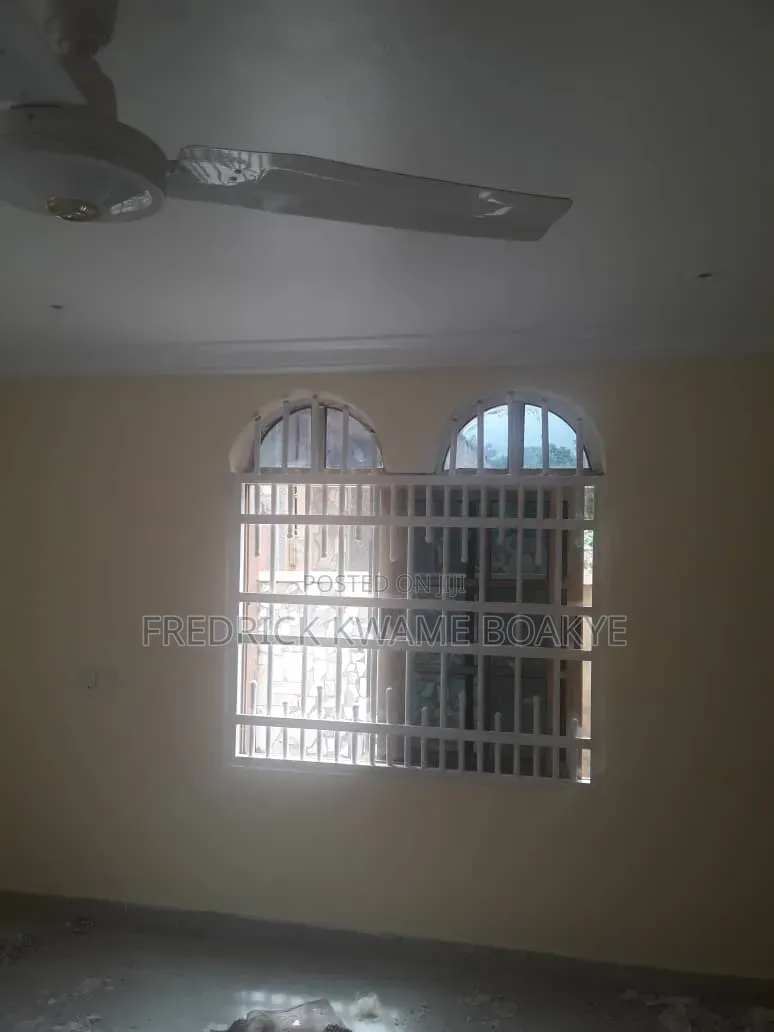 3bdrm Apartment in Brother K Estate, Kumasi Metropolitan for rent