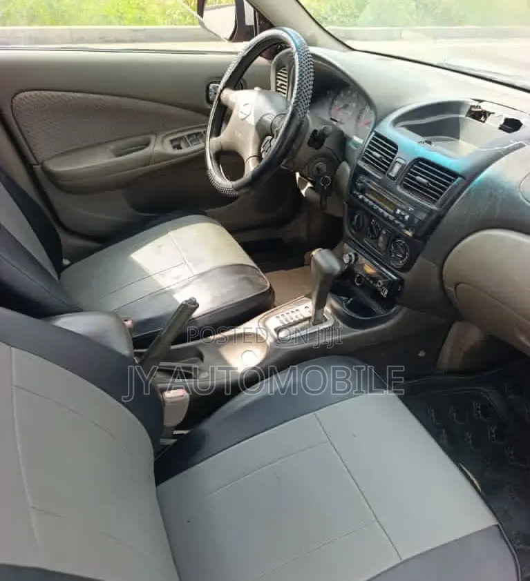 Nissan Sentra 2005 Red