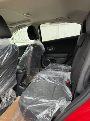 Honda HR-V 4dr SUV (1.5L 4cyl CVT) 2016