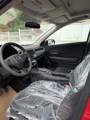 Honda HR-V 4dr SUV (1.5L 4cyl CVT) 2016
