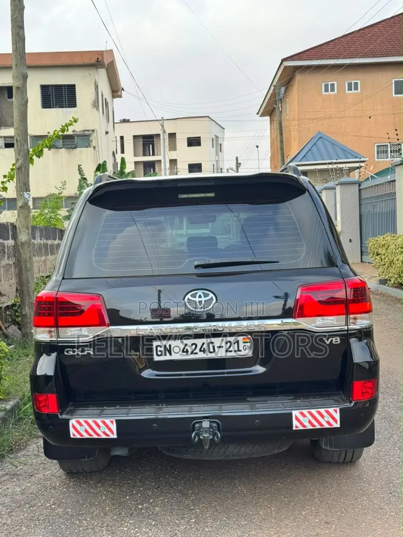 Toyota Land Cruiser 4.6 V8 GXR 2020 Black