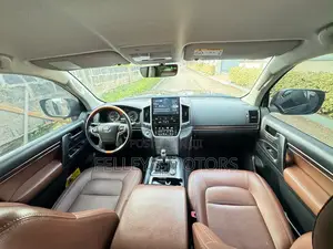 Toyota Land Cruiser 4.6 V8 GXR 2020 Black
