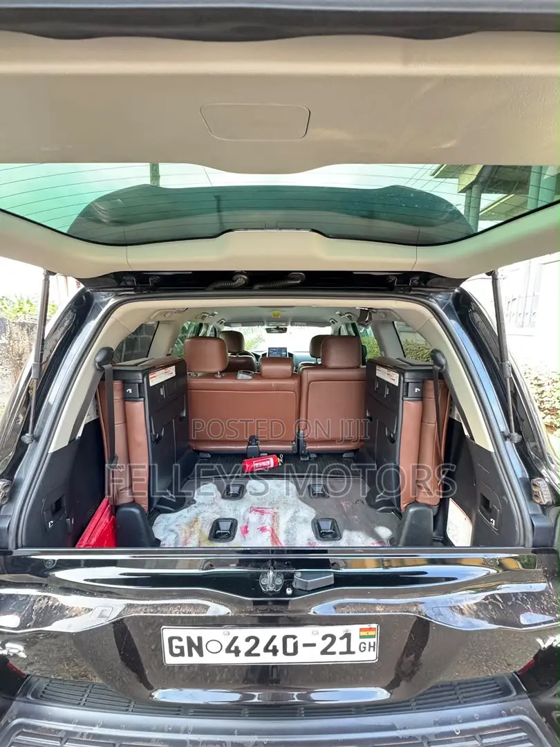 Toyota Land Cruiser 4.6 V8 GXR 2020 Black