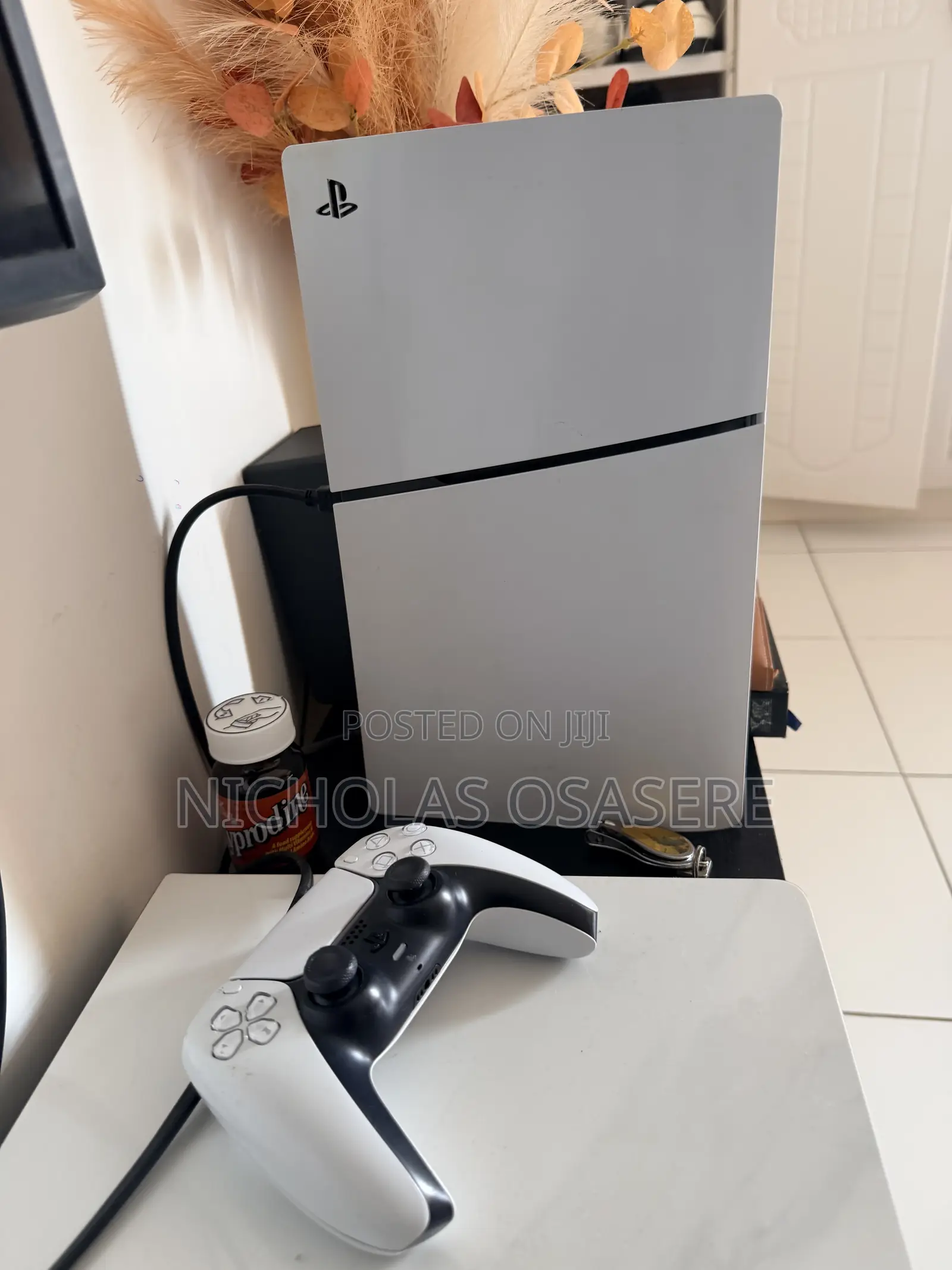 Home Use Standard Ps5 Slim With One Controller