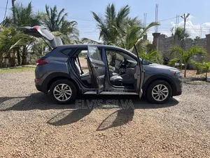 Hyundai Tucson Sport AWD 2017 Gray