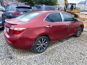 Toyota Corolla 2015 Red