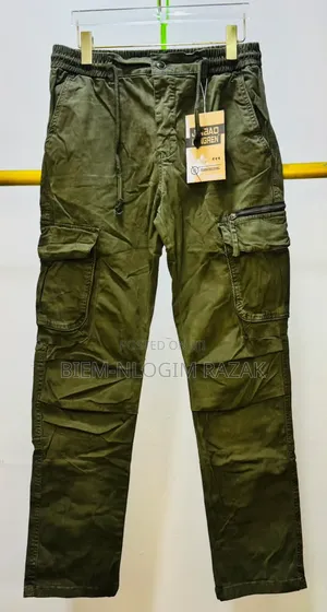 Down Zipped Bumper N Free Leg Cargo Pants Available in Stock