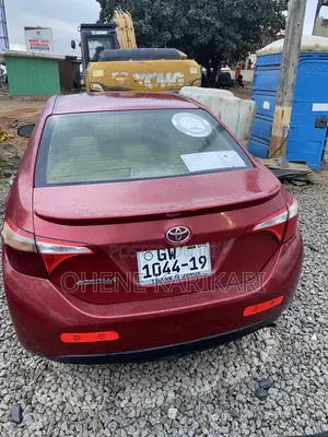 Toyota Corolla 2015 Red