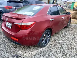 Toyota Corolla 2015 Red
