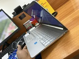 Laptop HP 15-dw3031 16GB Intel Core i3 SSD 1T