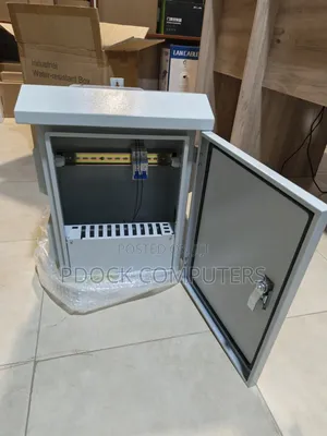 Industrial Water-Resistant Box Outdoor IP65/IP67