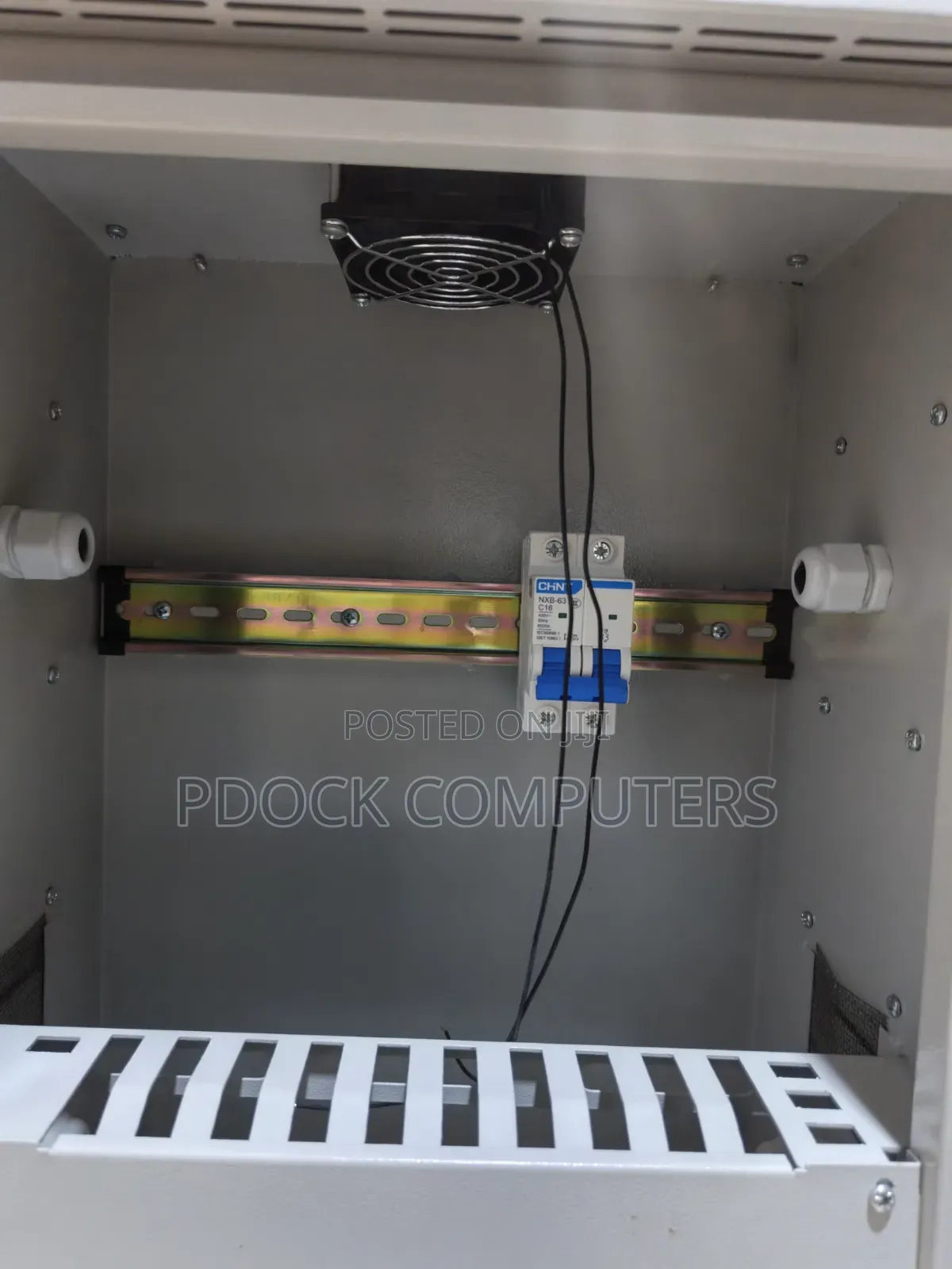 Industrial Water-Resistant Box Outdoor IP65/IP67