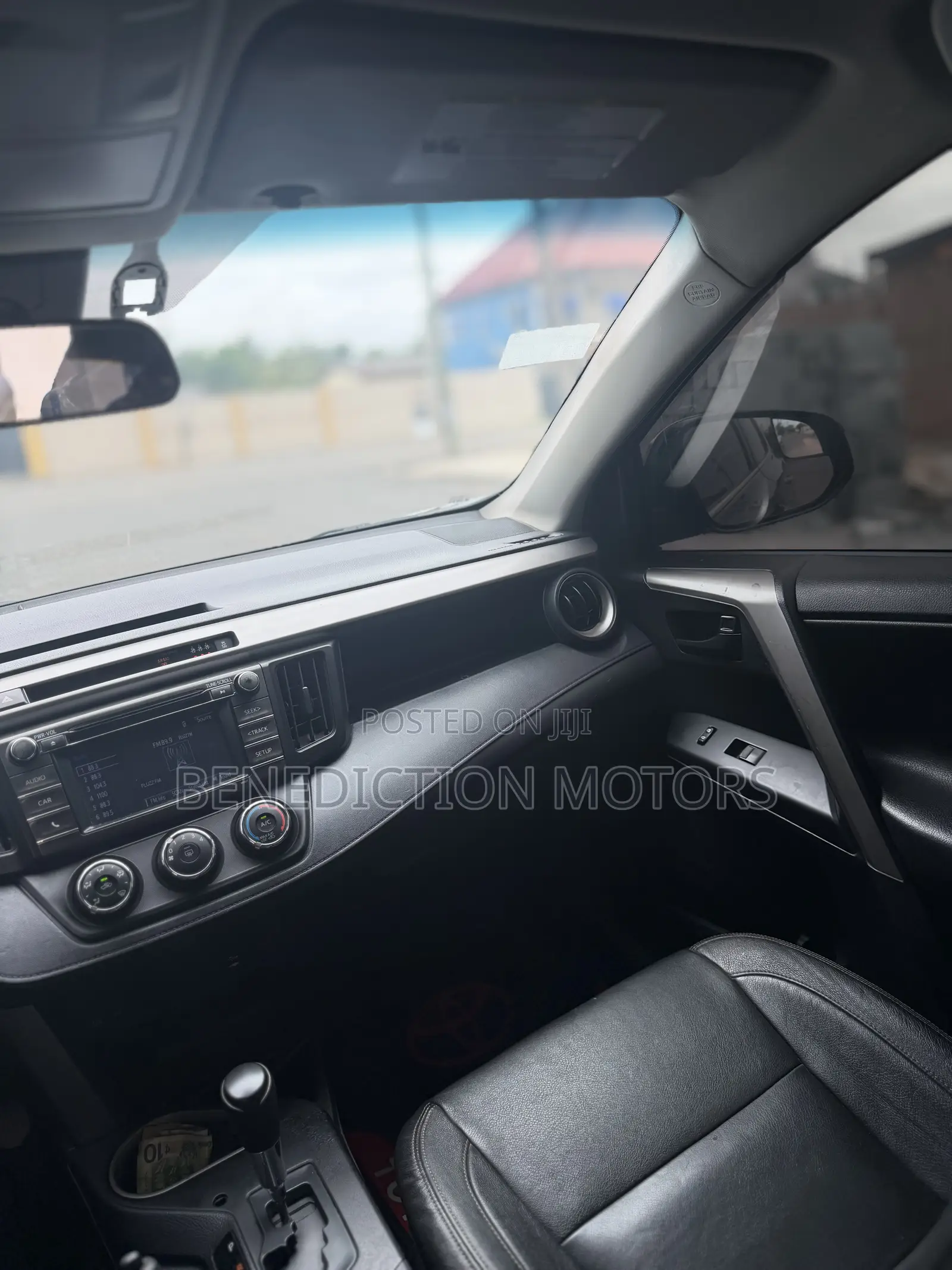 Toyota RAV4 LE AWD (2.5L 4cyl 6A) 2017 Black