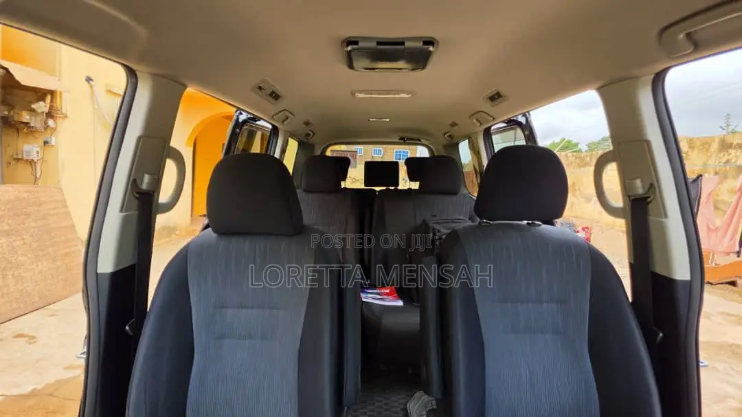 Toyota Voxy X 4WD 8-Seater 2012 Black