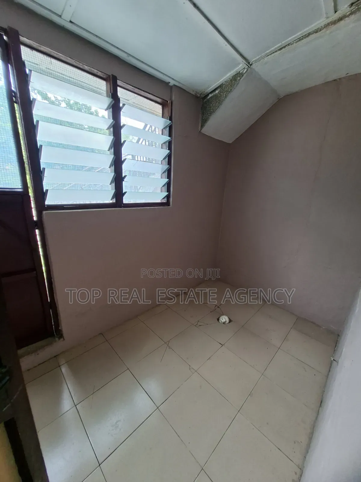 1bdrm Apartment in ,,Kwabenya Oscar, Ga East Municipal for rent