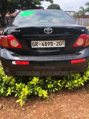 Toyota Corolla LE 4dr Sedan (1.8L 4cyl 4A) 2013 Black