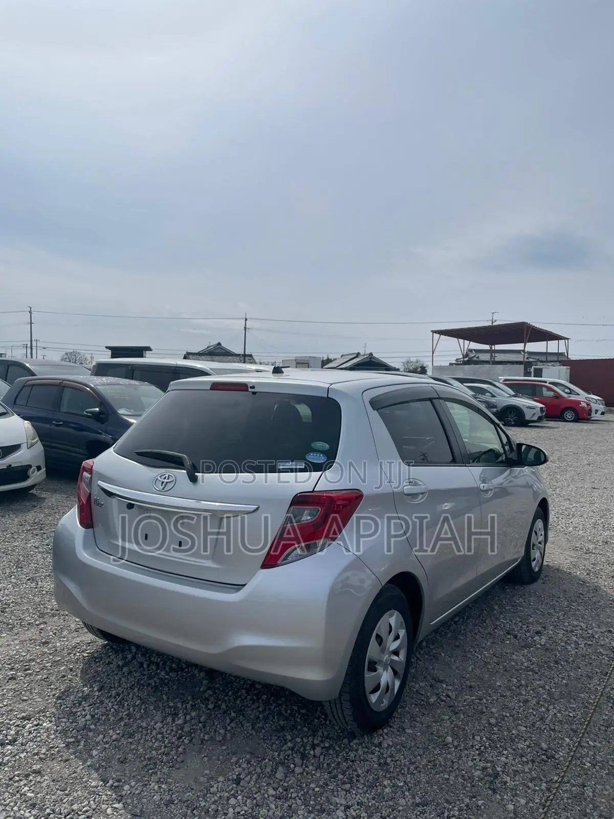 Toyota Vitz 1.3 AWD 5dr 2015 Silver
