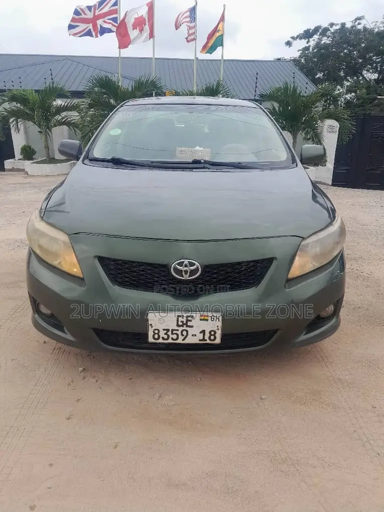 Toyota Corolla 2012 Green