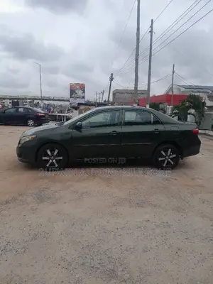 Toyota Corolla 2012 Green