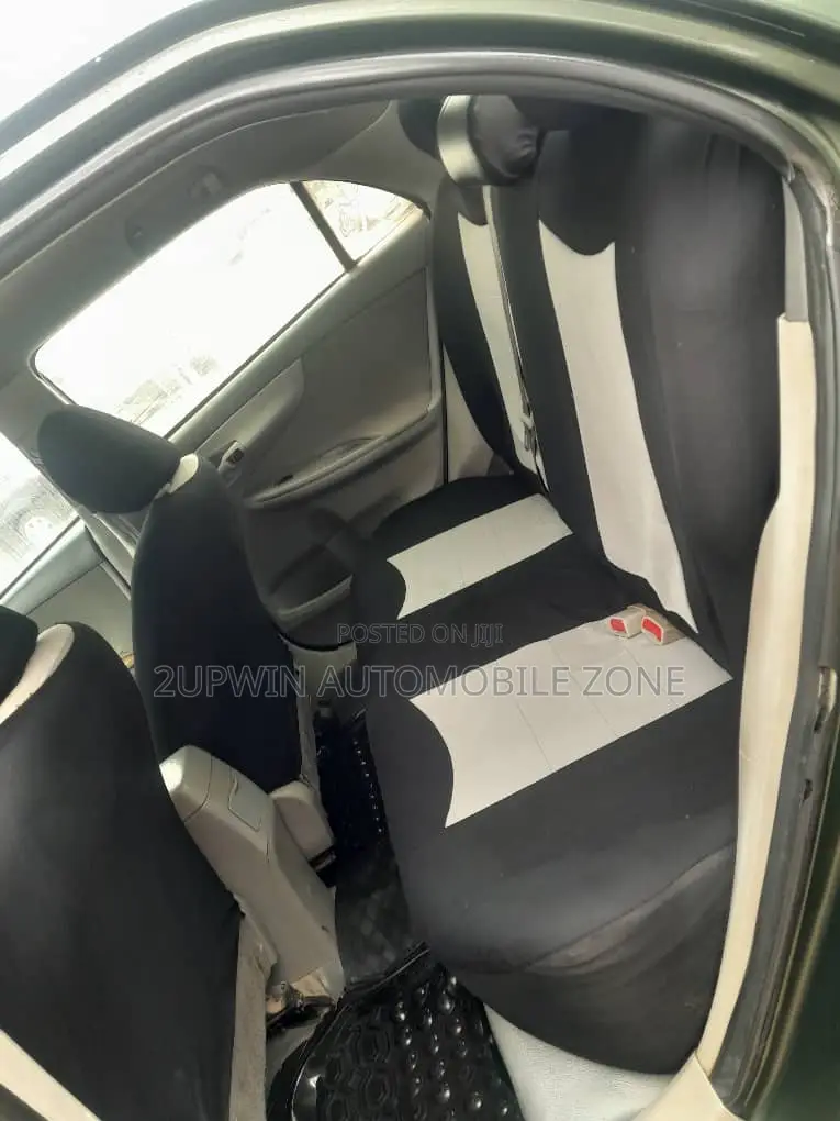 Toyota Corolla 2012 Green