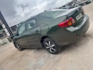 Toyota Corolla 2012 Green