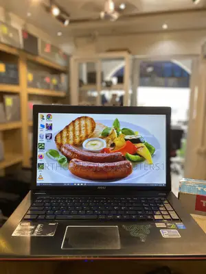 Laptop MSI GE70 2OC 8GB Intel Core i7 HDD+SSD 1T