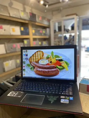 Laptop MSI GE70 2OC 8GB Intel Core i7 HDD+SSD 1T
