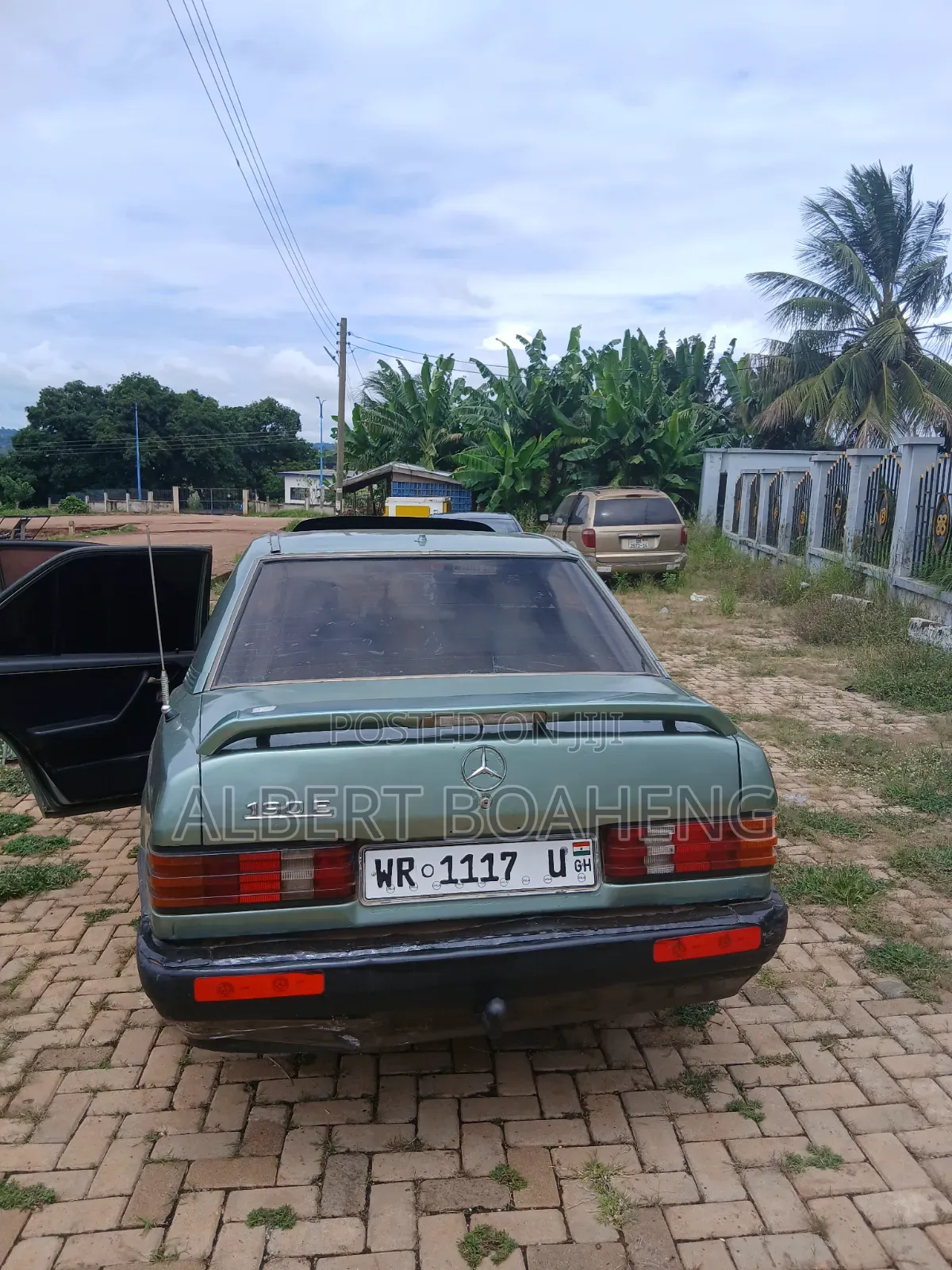 Mercedes-Benz 190E 1991 Green