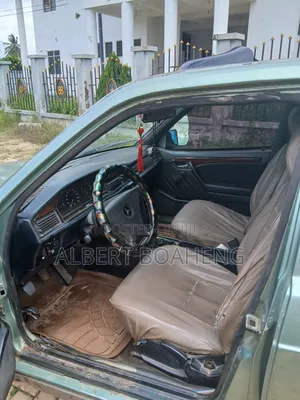 Mercedes-Benz 190E 1991 Green