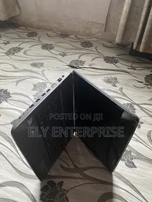 Laptop Asus X551CA 4GB Intel Core i3 HDD 750GB