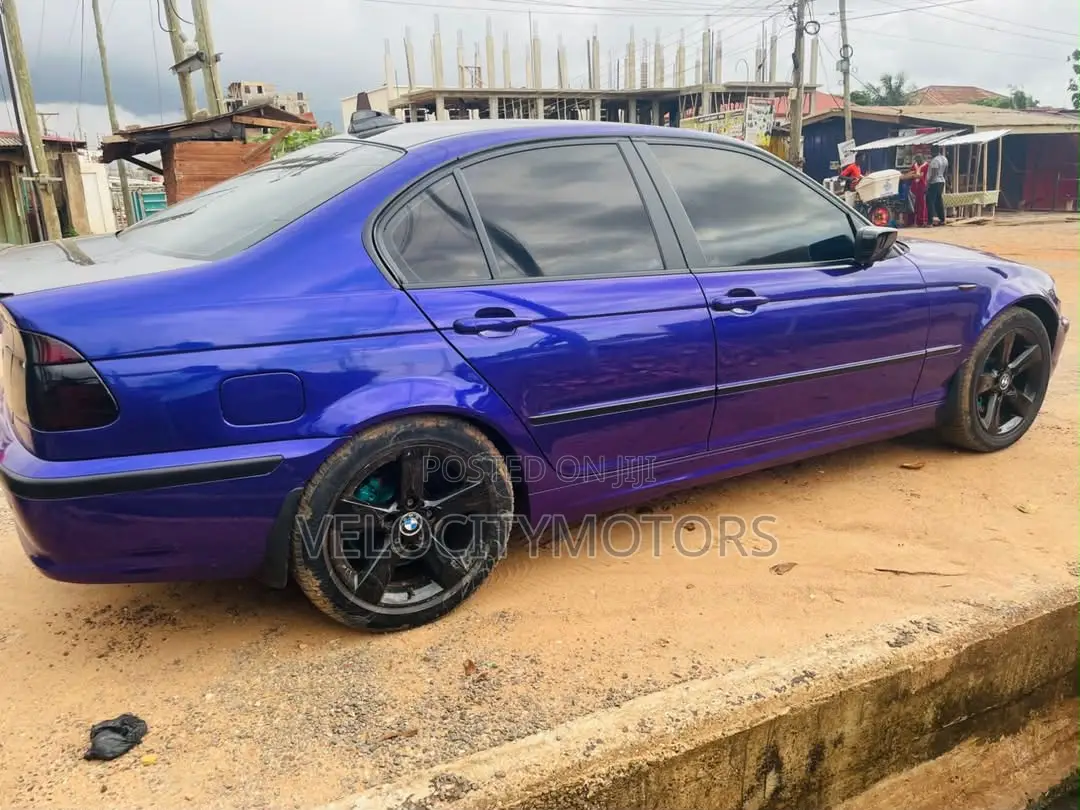 BMW 3 Series 320i RWD 2003 Purple