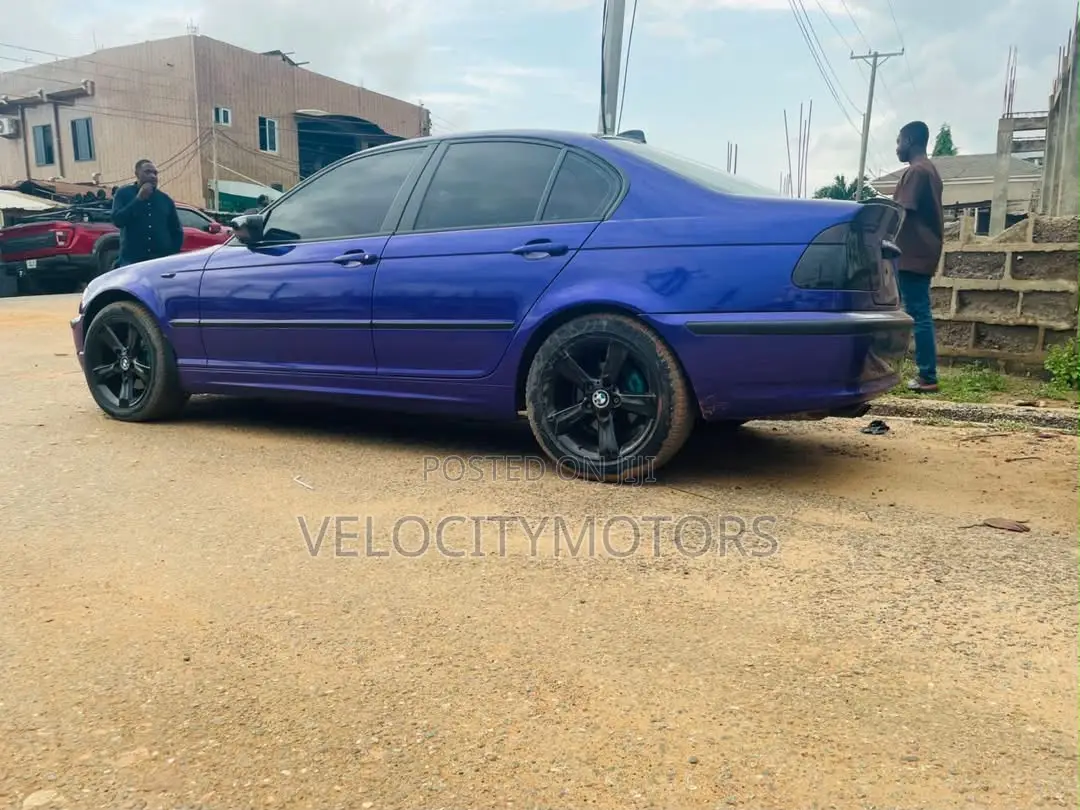 BMW 3 Series 320i RWD 2003 Purple