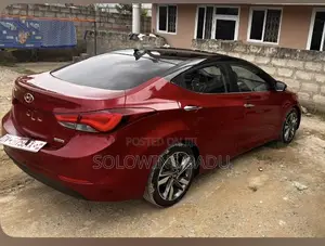 Hyundai Elantra 2016 Red