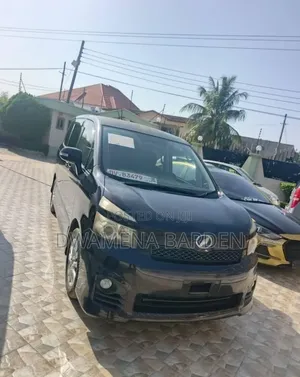 Toyota Voxy 2010 Black