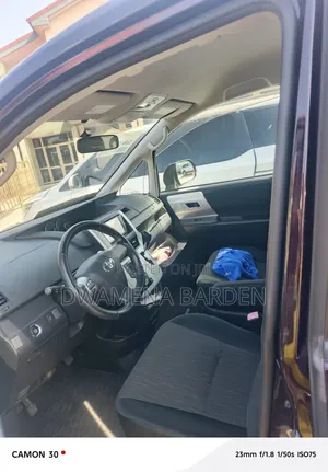 Toyota Voxy 2010 Black