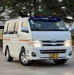 Toyota HiAce 2010 White
