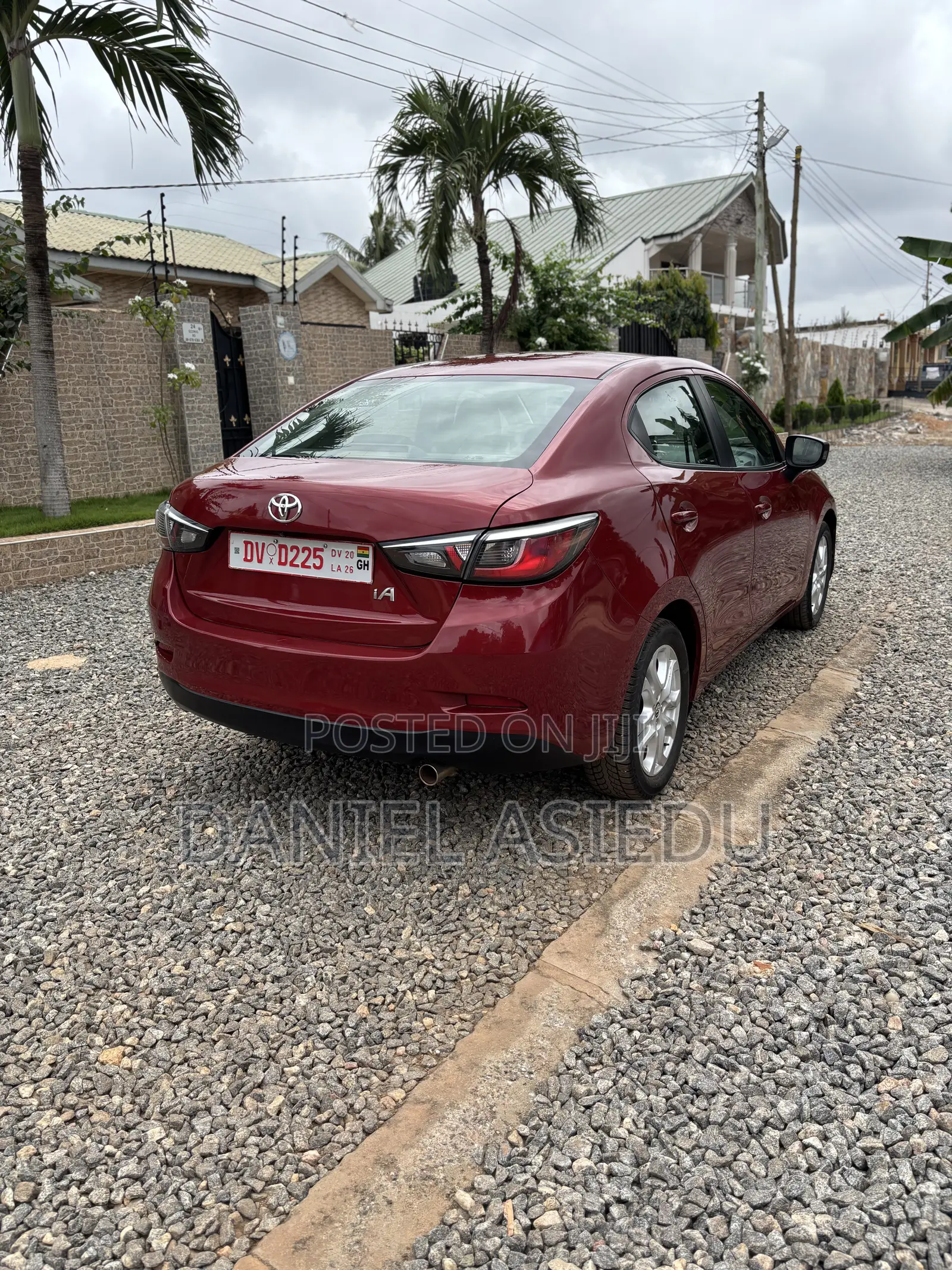 Toyota Yaris iA 1.5 FWD 2018 Red