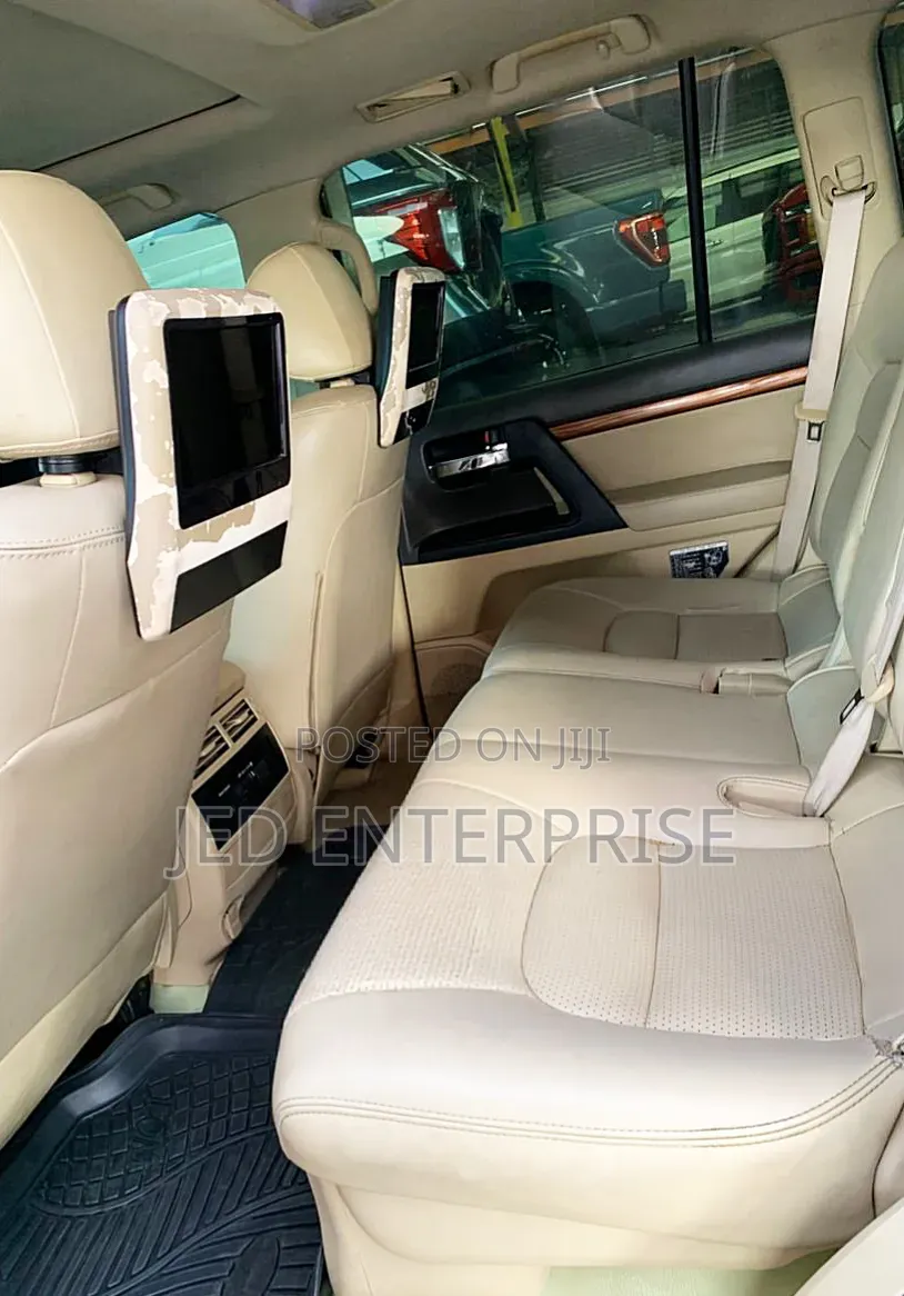 Toyota Land Cruiser 2017 Black